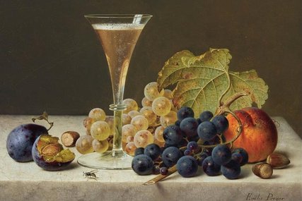 Ein Glas Sekt, blaue und helle Weintrauben, Pflaumen und eine Nektarinen appetitlich auf einer edlen Granitplatte angerichtet - Copyright: BVGD / Wikicommons